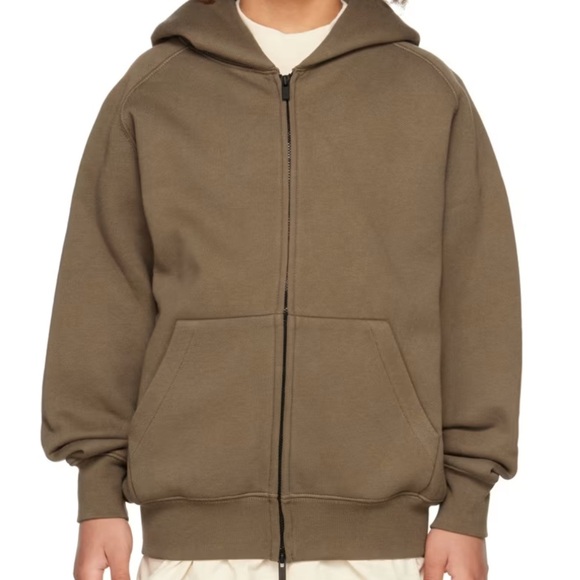 FEAR OF GOD ESSENTIALS
Kids Brown Zip Hoodie
Size: XL
SKU: 222161M72001805 - Picture 1 of 3